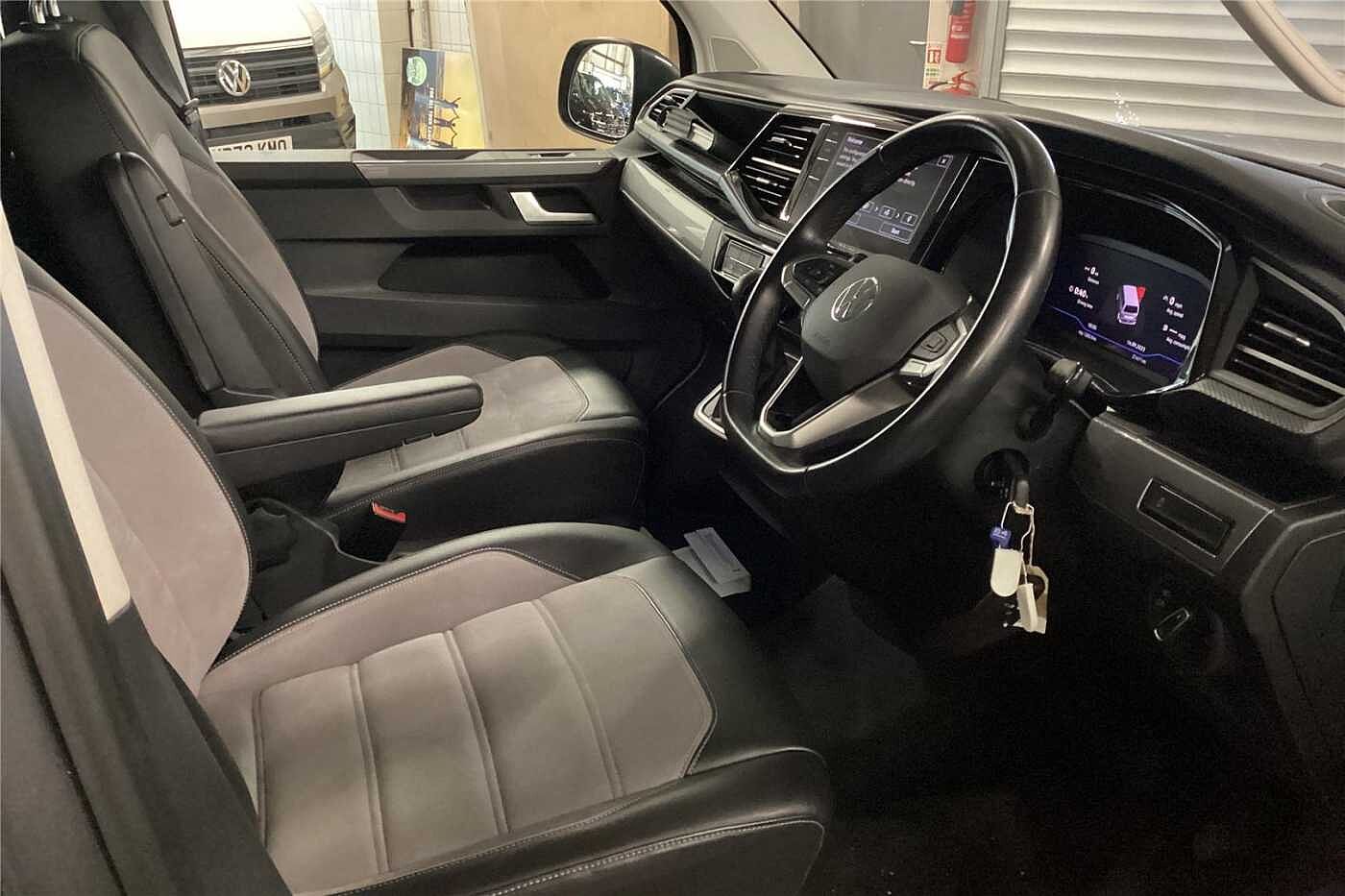 Volkswagen Caravelle 2.0 TDI Executive 204 5dr DSG
