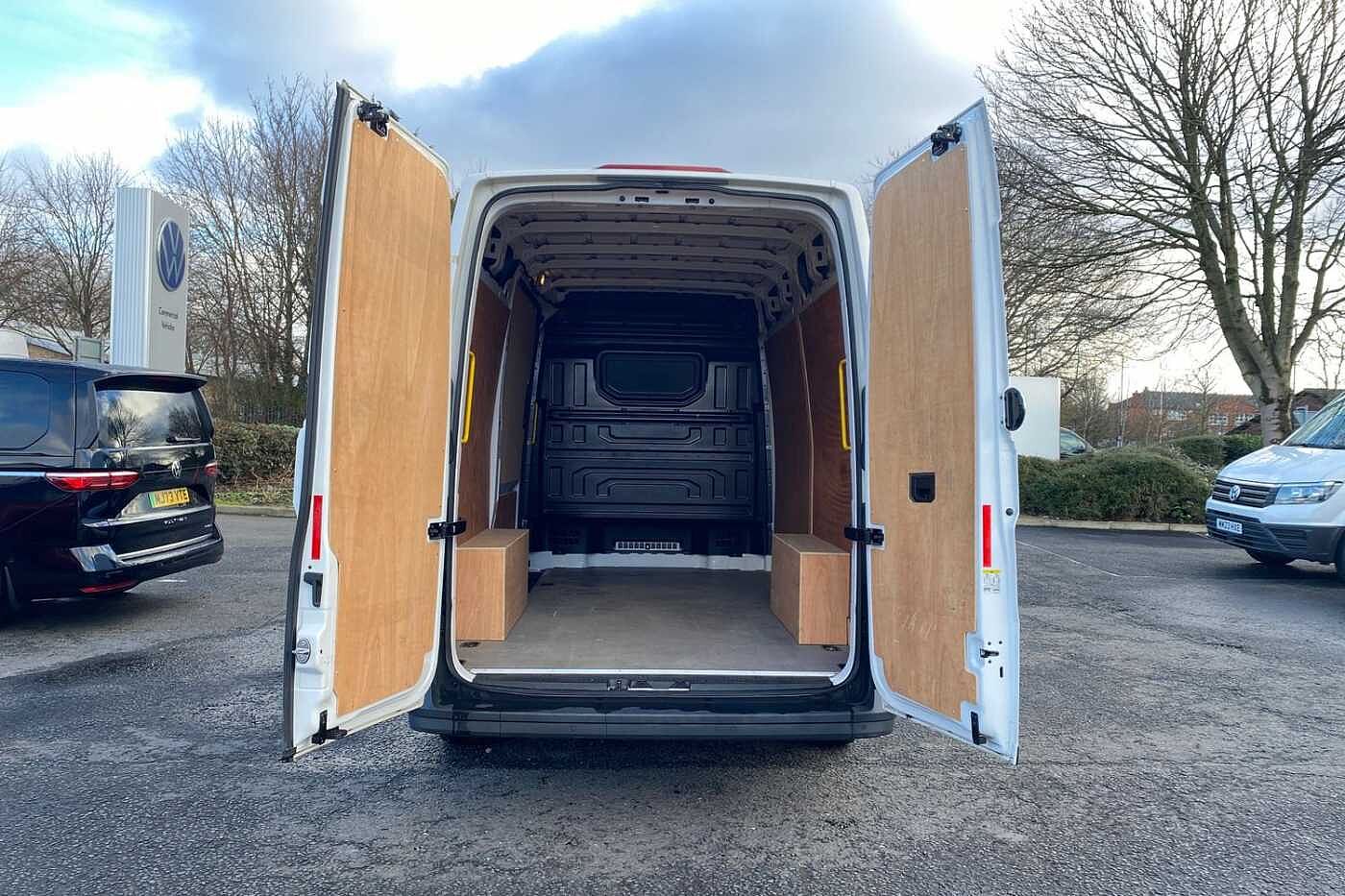 Volkswagen Crafter 2.0 TDI 140ps Trendline Business High Roof Van (01