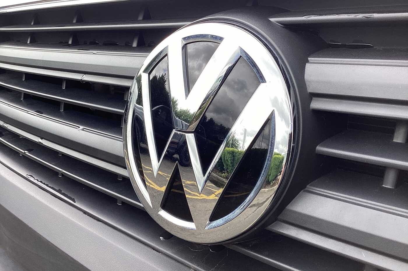 Volkswagen Crafter 2.0 TDI 140ps Trendline Business High Roof Van (01