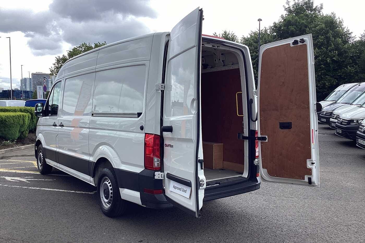 Volkswagen Crafter 2.0 TDI 140ps Trendline Business High Roof Van (01