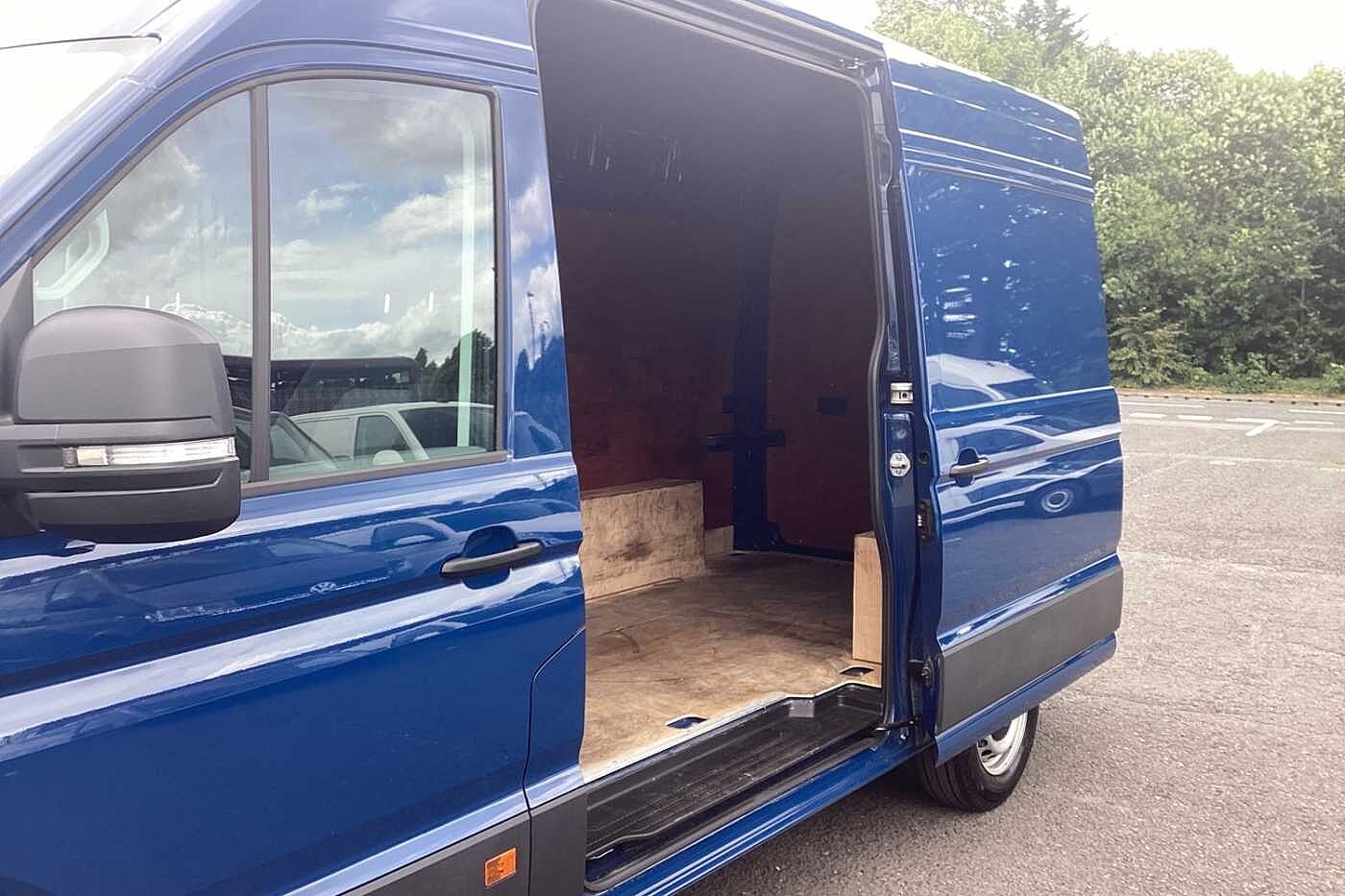 Volkswagen Crafter 2.0 TDI 140ps Startline Business High Roof Van (01