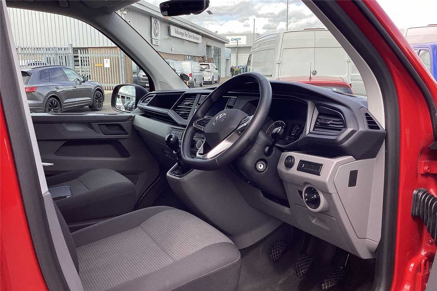 Volkswagen Transporter 2.0 TDI 110 Startline Kombi Van (01/01/2020 - Curr