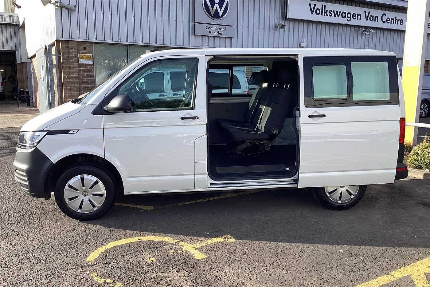 Volkswagen Transporter 2.0 TDI 110 Startline Business Kombi Van (01/05/20