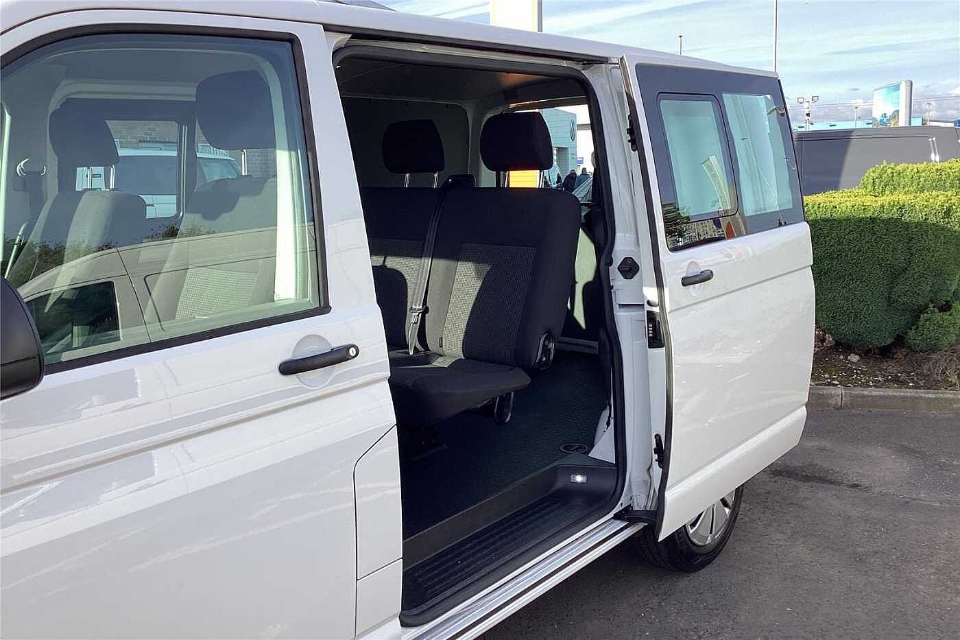 Volkswagen Transporter 2.0 TDI 110 Startline Business Kombi Van (01/05/20