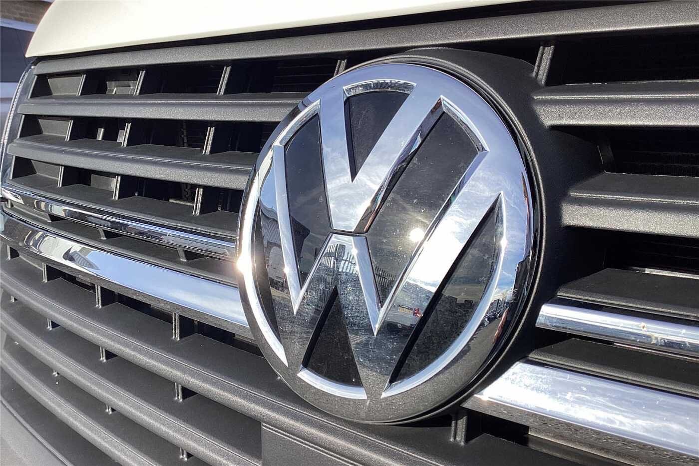 Volkswagen Transporter 2.0 TDI 110 Startline Business Kombi Van (01/05/20