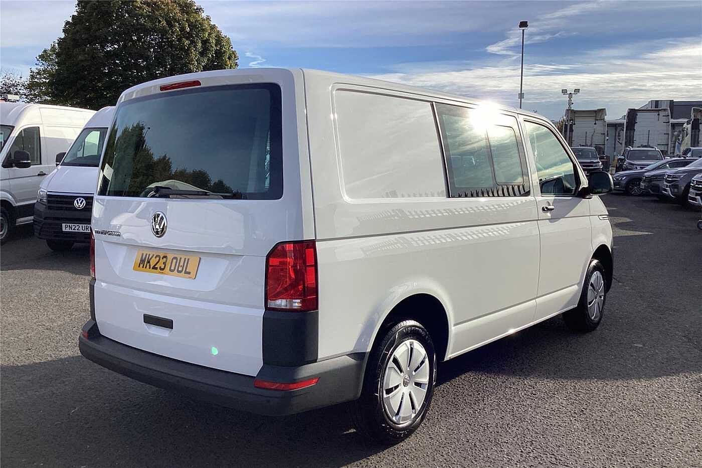 Volkswagen Transporter 2.0 TDI 110 Startline Business Kombi Van (01/05/20