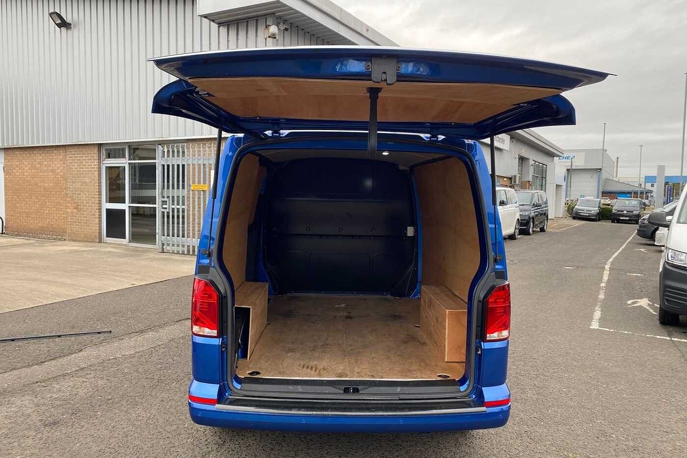 Volkswagen Transporter 2.0 TDI 150 Highline Van DSG (01/01/2020 - Current