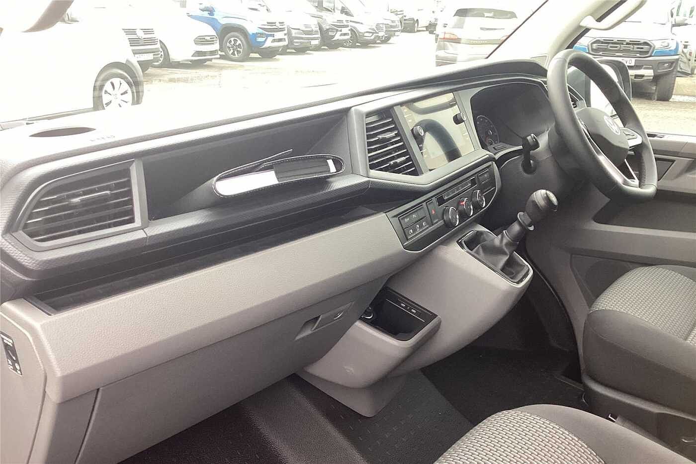 Volkswagen Transporter 2.0 TDI 150 Highline Kombi Van