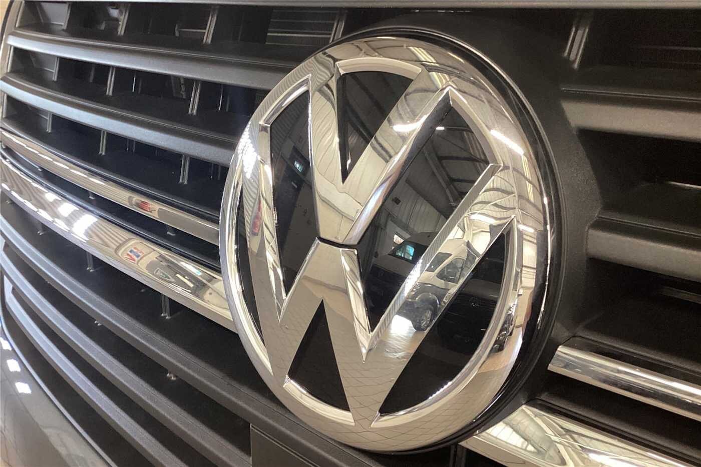 Volkswagen Transporter 2.0 TDI 150 Highline Kombi Van