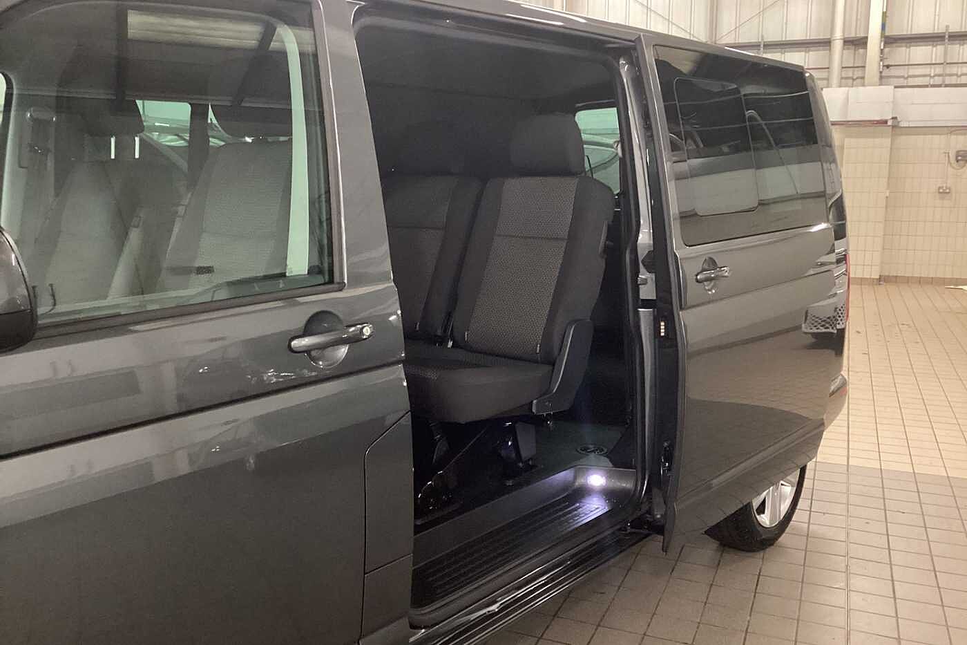 Volkswagen Transporter 2.0 TDI 150 Highline Kombi Van (01/01/2020 - Curre
