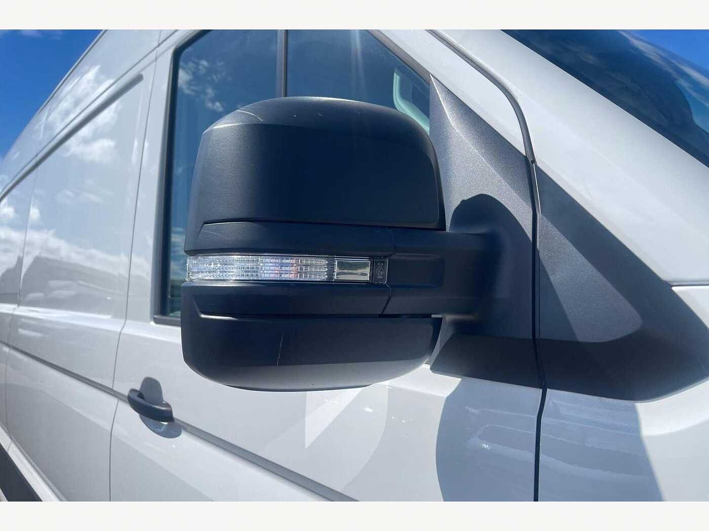 Volkswagen Crafter 2.0TDI 140PS Eu6dT-E CR35 LWB Trendline