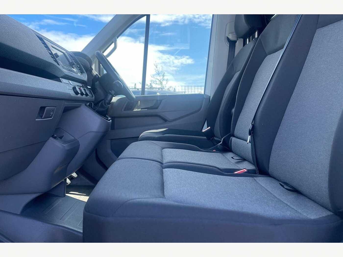 Volkswagen Crafter 2.0TDI 140PS Eu6dT-E CR35 LWB Trendline