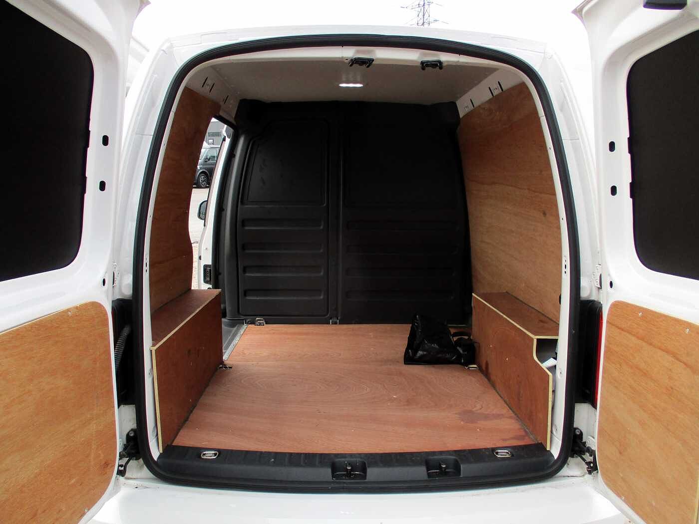 Volkswagen Caddy 2.0 TDI (102PS) C20 Highline BMT Panel Van