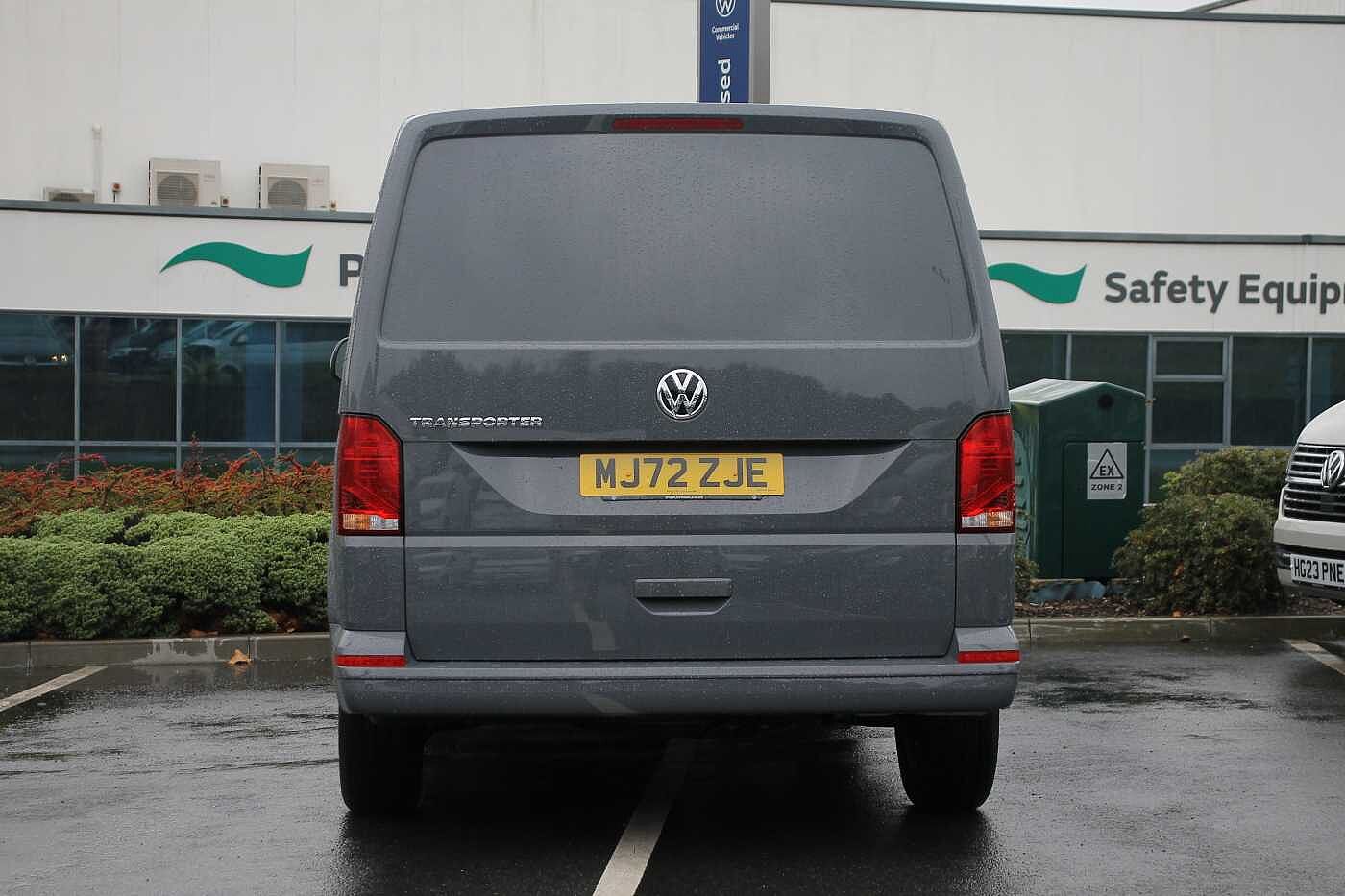 Volkswagen Transporter T28 Panel van Highline SWB 110 PS 2.0 TDI 5sp Manual