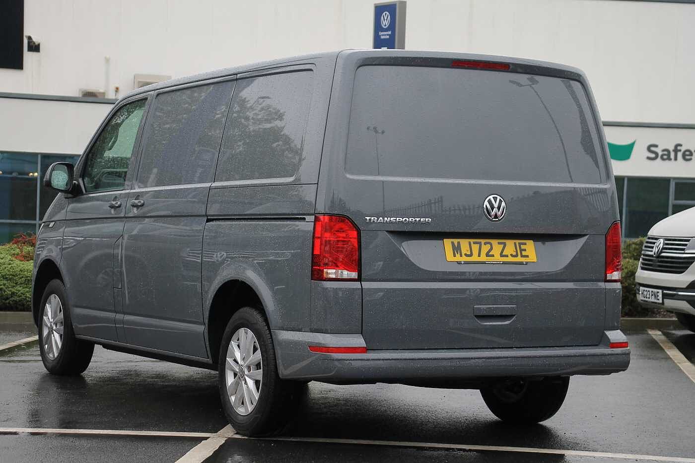 Volkswagen Transporter T28 Panel van Highline SWB 110 PS 2.0 TDI 5sp Manual