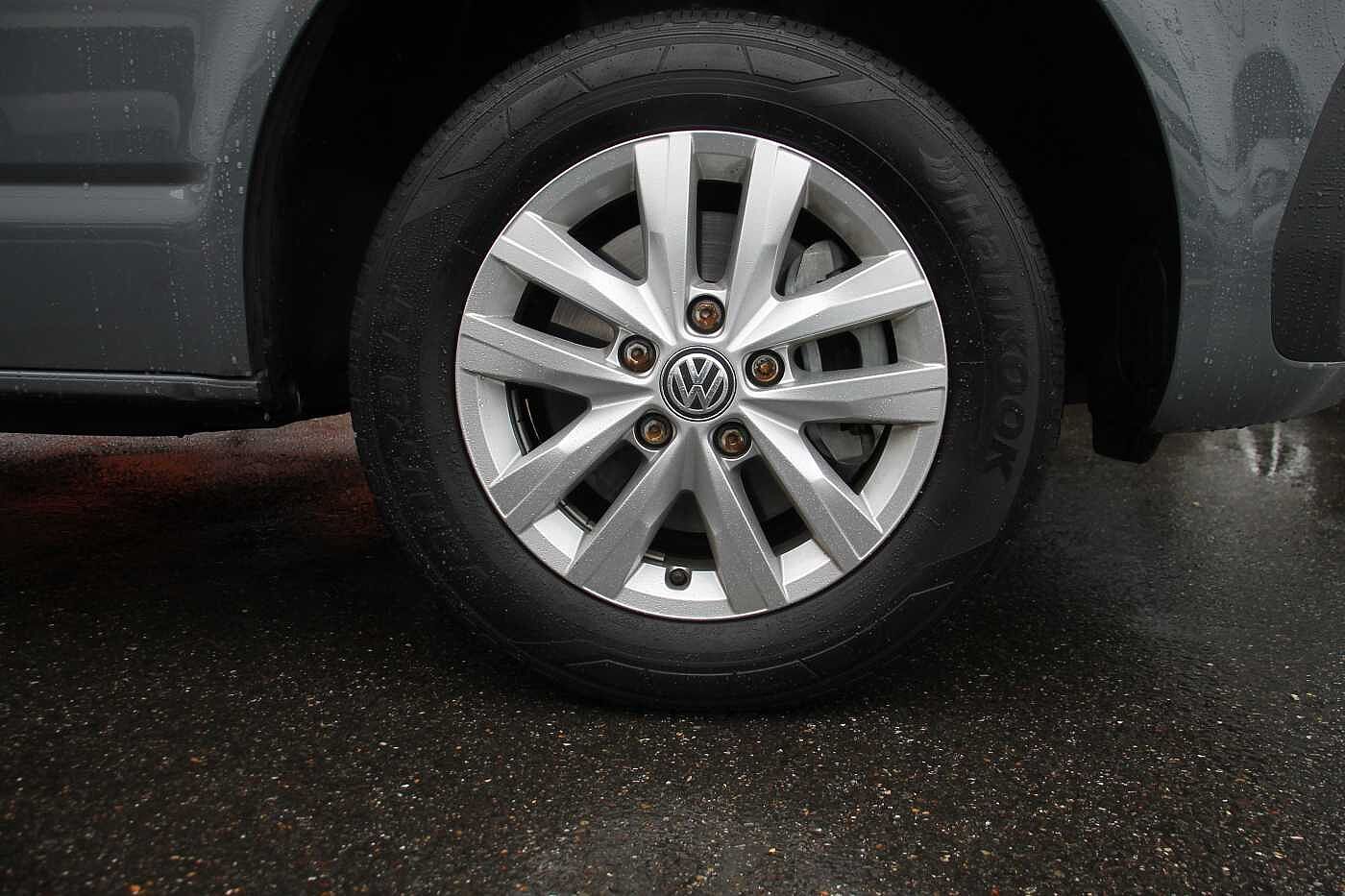 Volkswagen Transporter T28 Panel van Highline SWB 110 PS 2.0 TDI 5sp Manual