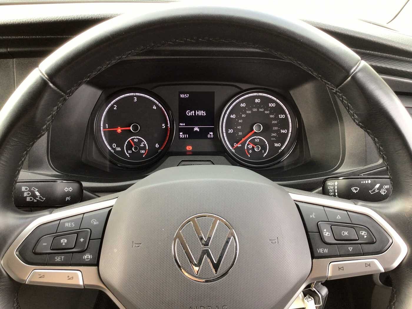 Volkswagen Transporter 2.0TDI 110ps T28 Highline BMT SWB PV