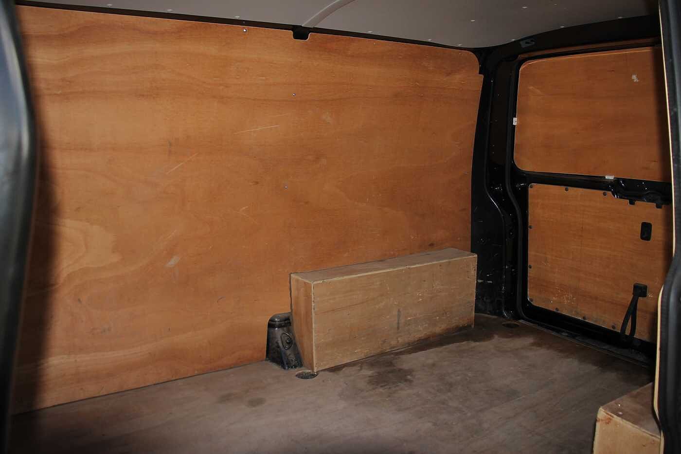 Volkswagen Transporter T32 Panel van Highline SWB 150 PS 2.0 TDI 6sp Manual