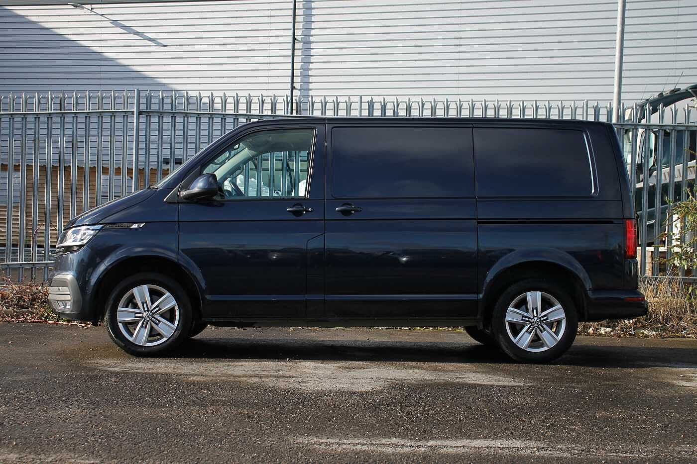 Volkswagen Transporter T32 Panel van Highline SWB 150 PS 2.0 TDI 6sp Manual