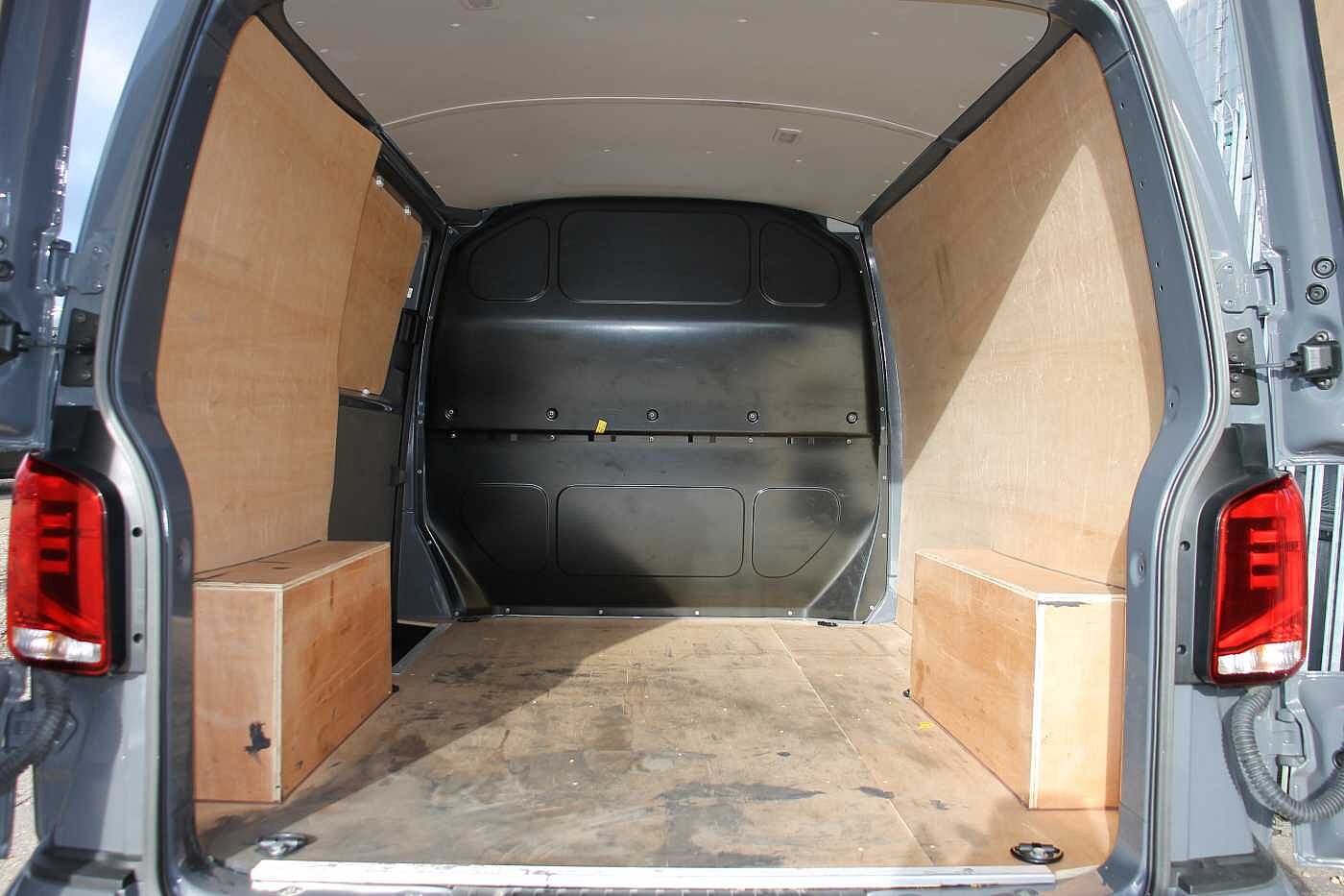 Volkswagen Transporter T28 Panel van Highline SWB 150 PS 2.0 TDI 6sp Manual