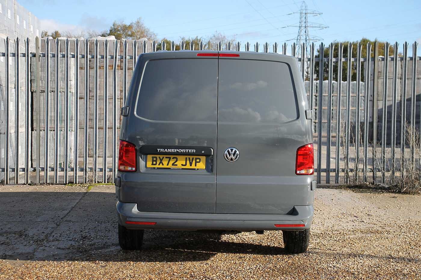 Volkswagen Transporter T28 Panel van Highline SWB 150 PS 2.0 TDI 6sp Manual