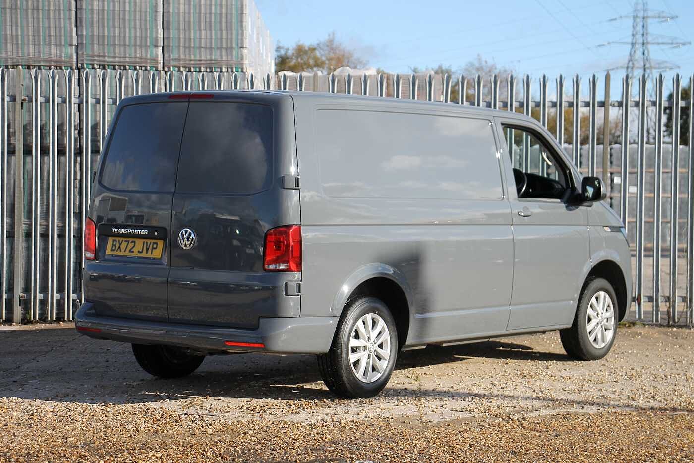 Volkswagen Transporter T28 Panel van Highline SWB 150 PS 2.0 TDI 6sp Manual