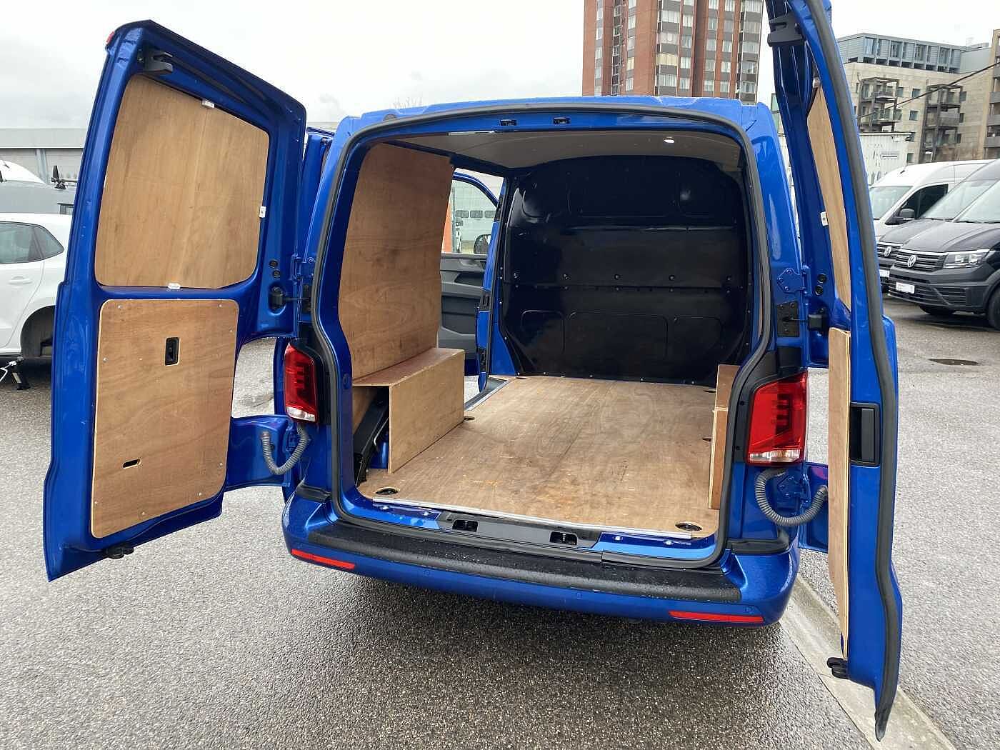 Volkswagen Transporter 2.0TDI 110ps T28 Highline BMT SWB Panel Van
