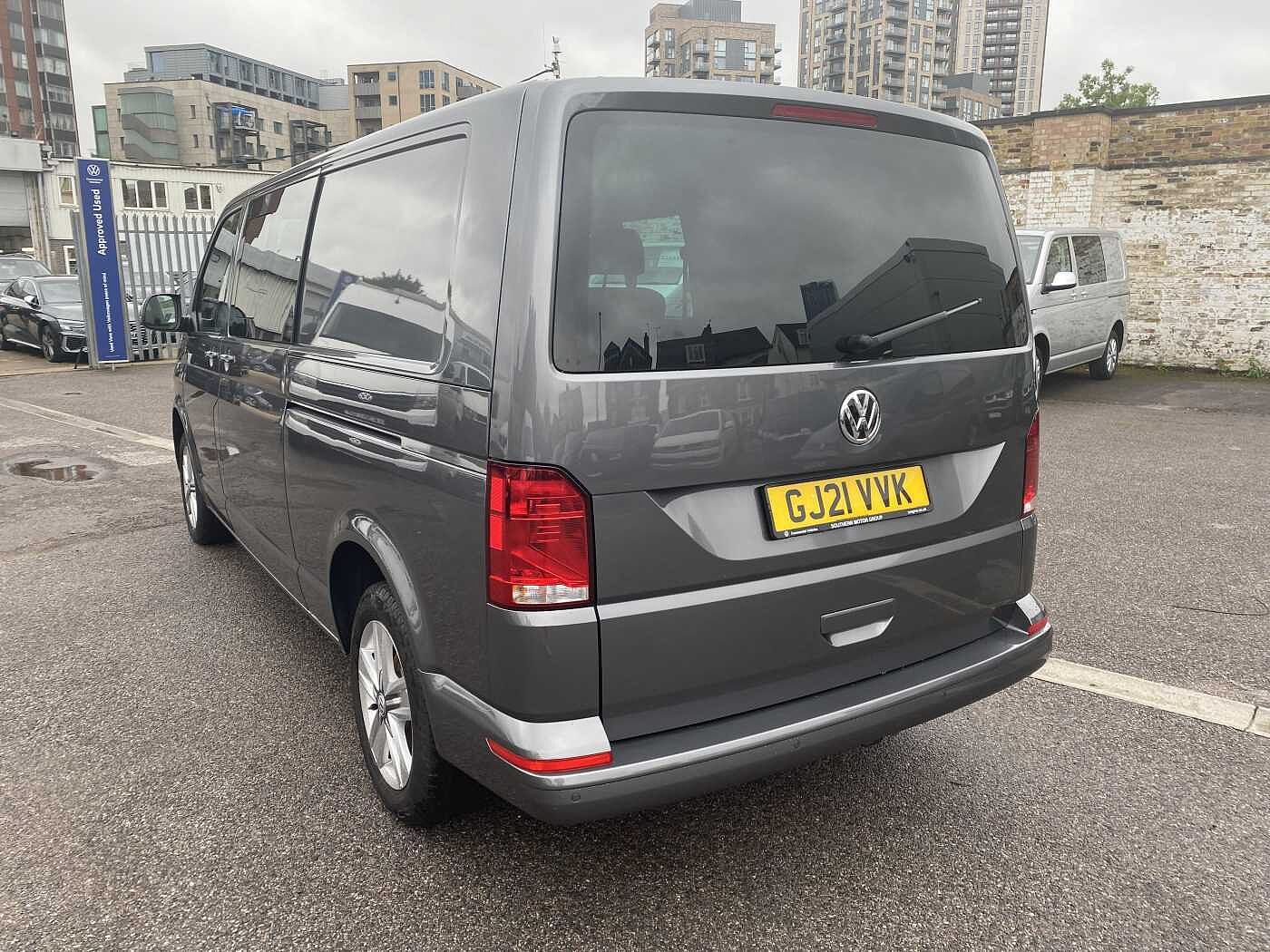 Volkswagen Transporter 2.0TDI 150ps T32 Kombi Highline BMT LWB PV D