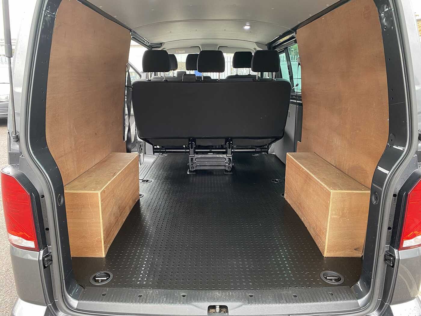 Volkswagen Transporter 2.0TDI 150ps T32 Kombi Highline BMT LWB PV D