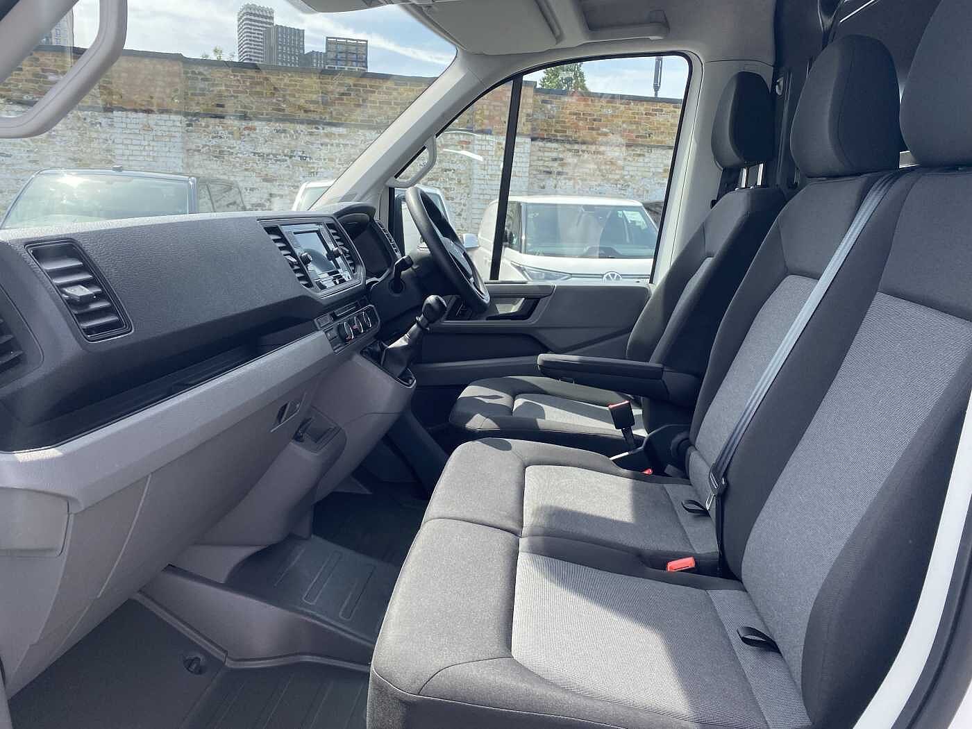 Volkswagen Crafter 2.0TDI (140PS)(Eu6dT-E) CR35 MWB Trendline