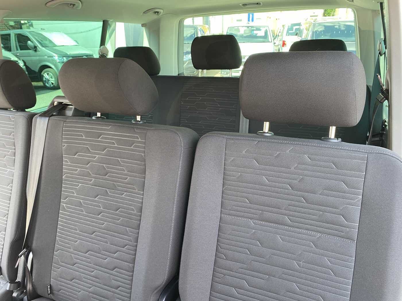 Volkswagen Transporter Shuttle T32 SE LWB 2.0TDI 150PS DSG