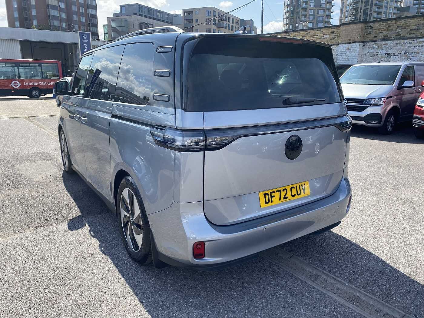 Volkswagen ID.Buzz ID. Buzz E (204ps) Life Standard (77kWh) Pro Auto