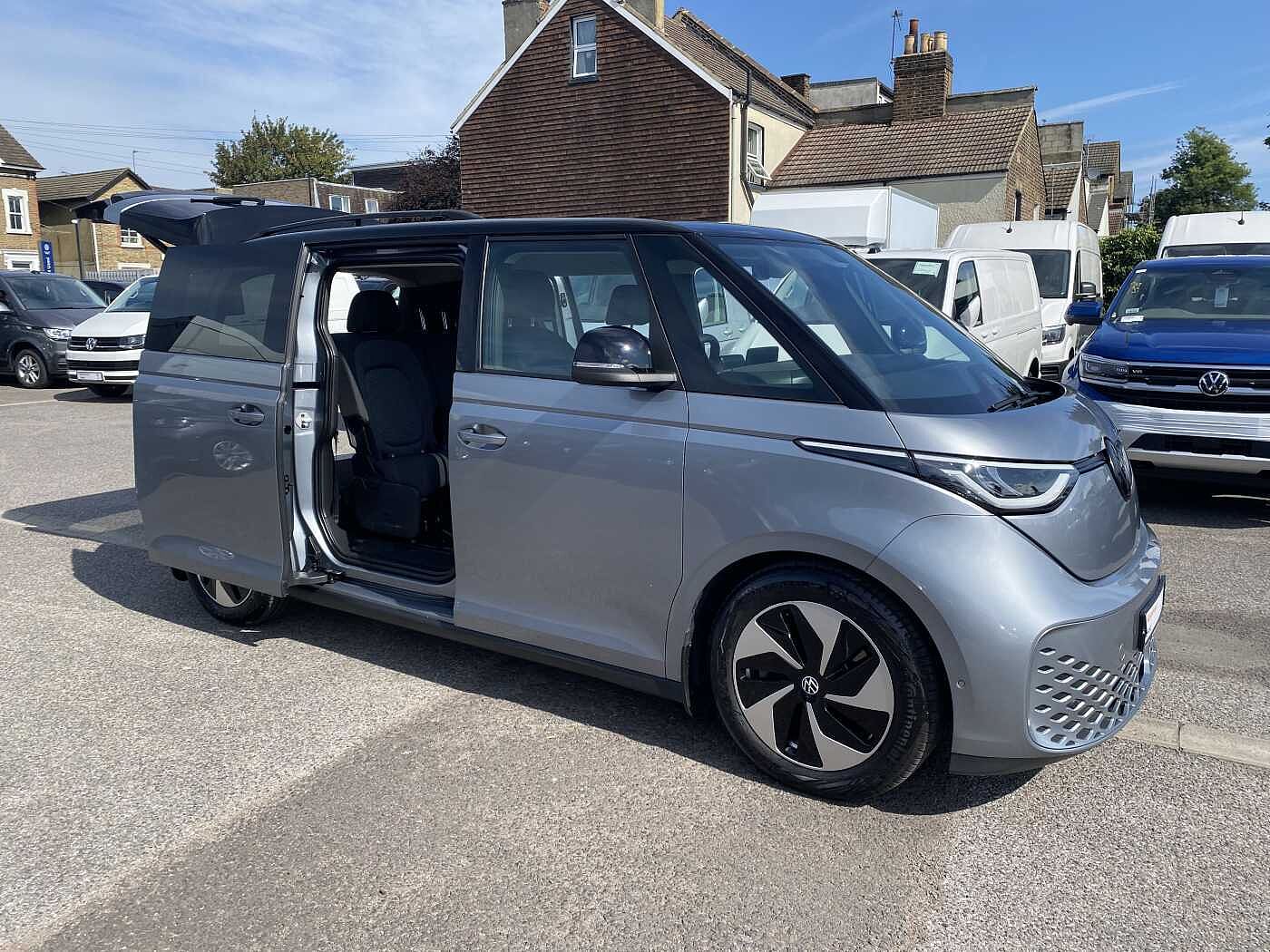 Volkswagen ID.Buzz ID. Buzz E (204ps) Life Standard (77kWh) Pro Auto