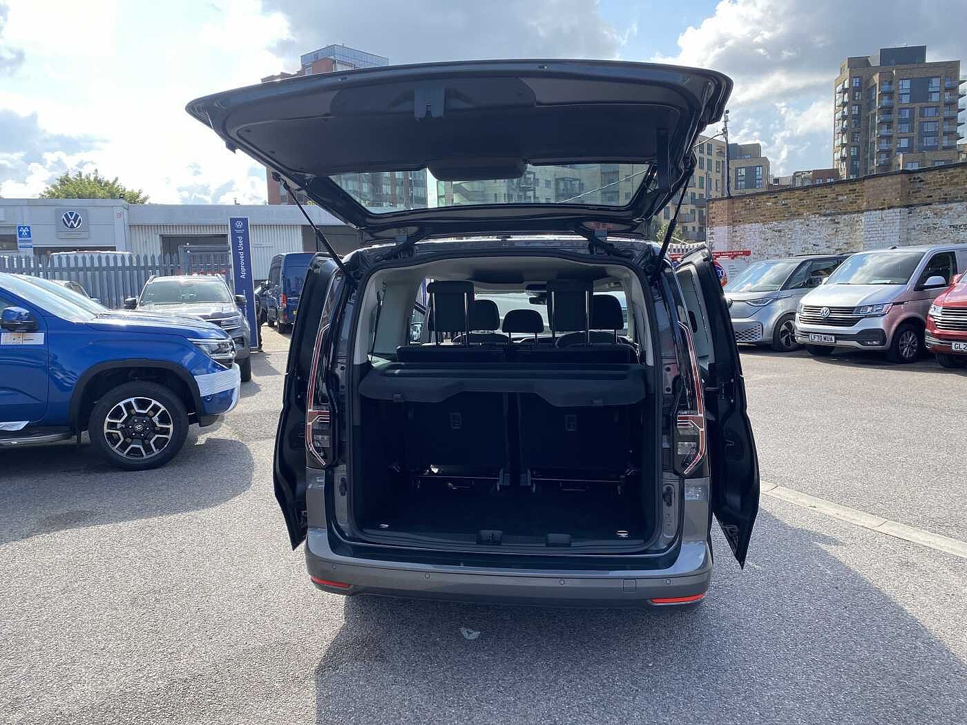 Volkswagen Caddy Maxi Life 2.0 TDI (122ps) (7st) MPV DSG