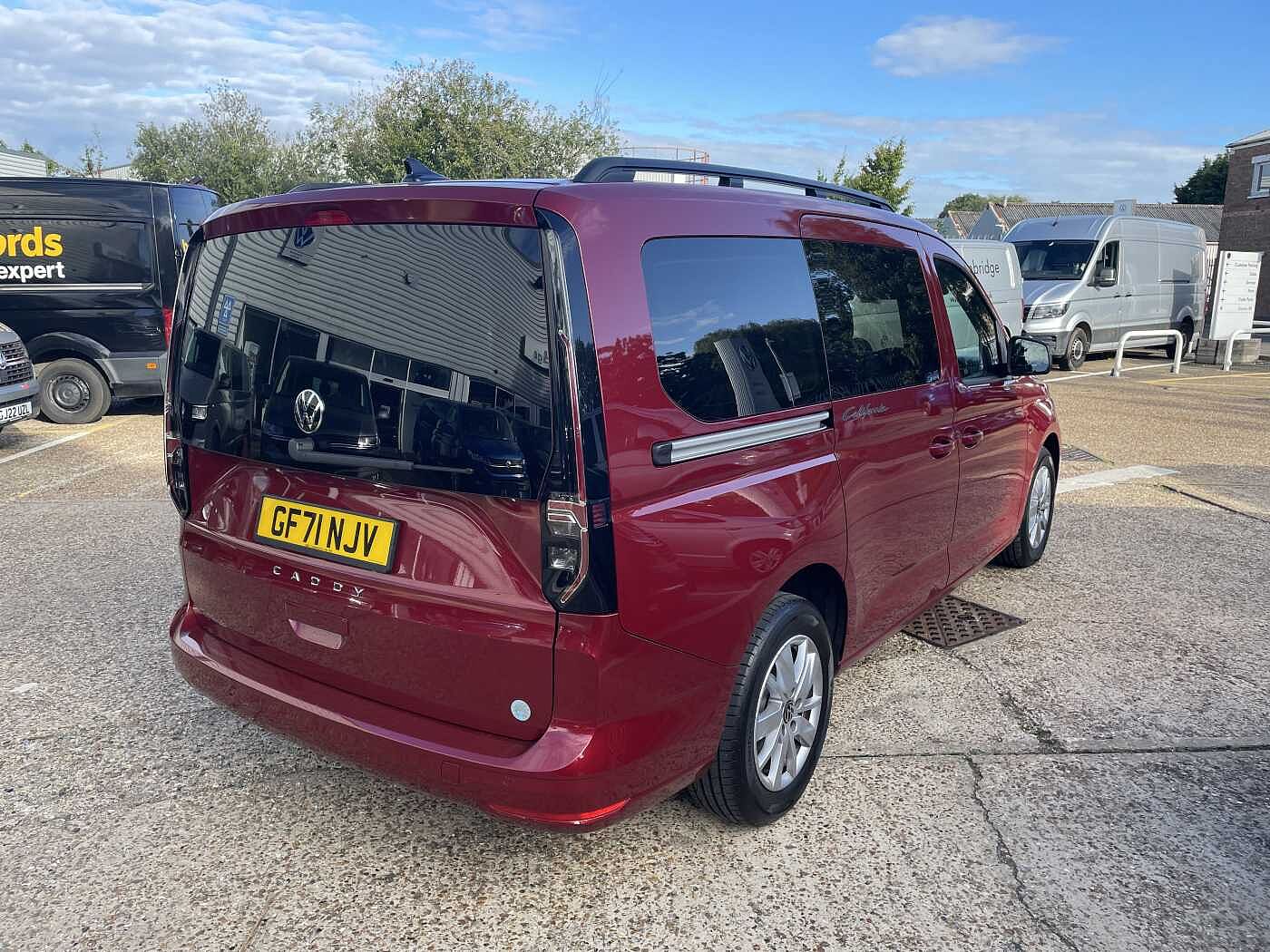Volkswagen Caddy California Maxi Diesel Estate 2.0 TDI 122 5dr DSG
