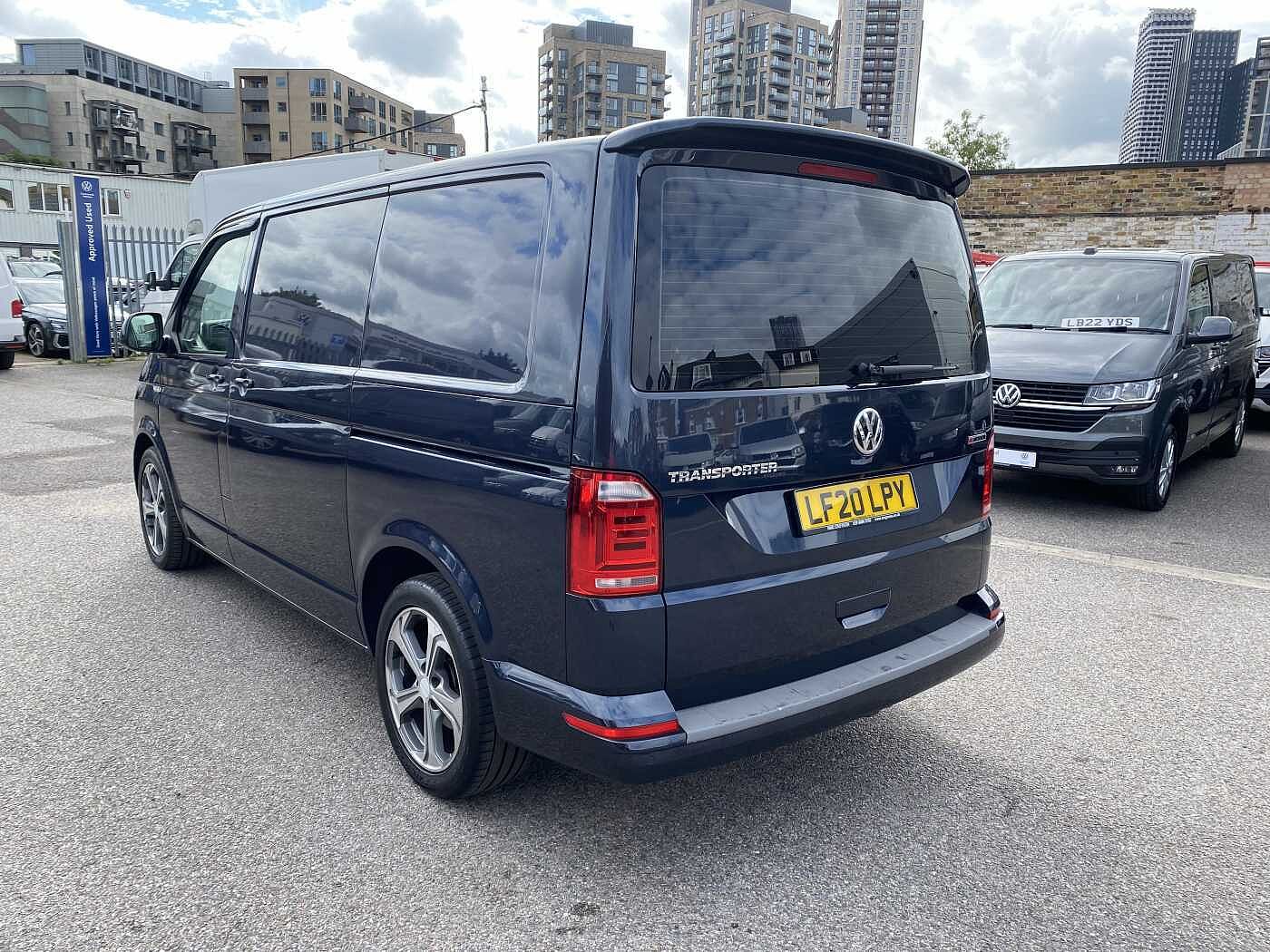 Volkswagen Transporter 2.0BiTDI 199ps T32 Panel Van Highline SWB 4M DSG