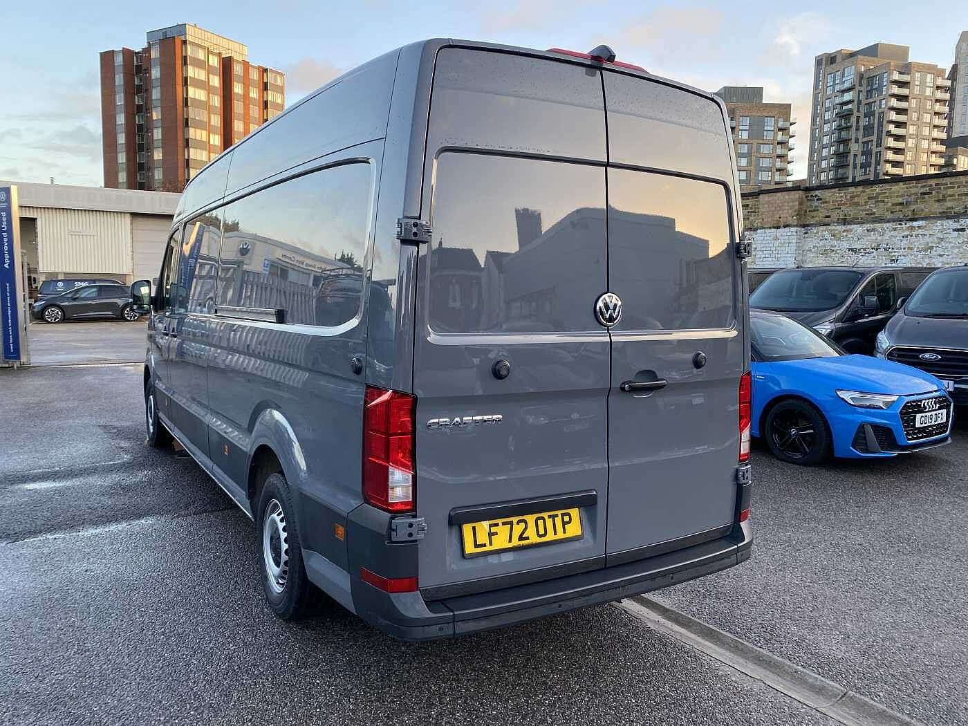 Volkswagen Crafter 2.0TDI 140PS Eu6dT-E CR35 LWB Trendline Panel Van