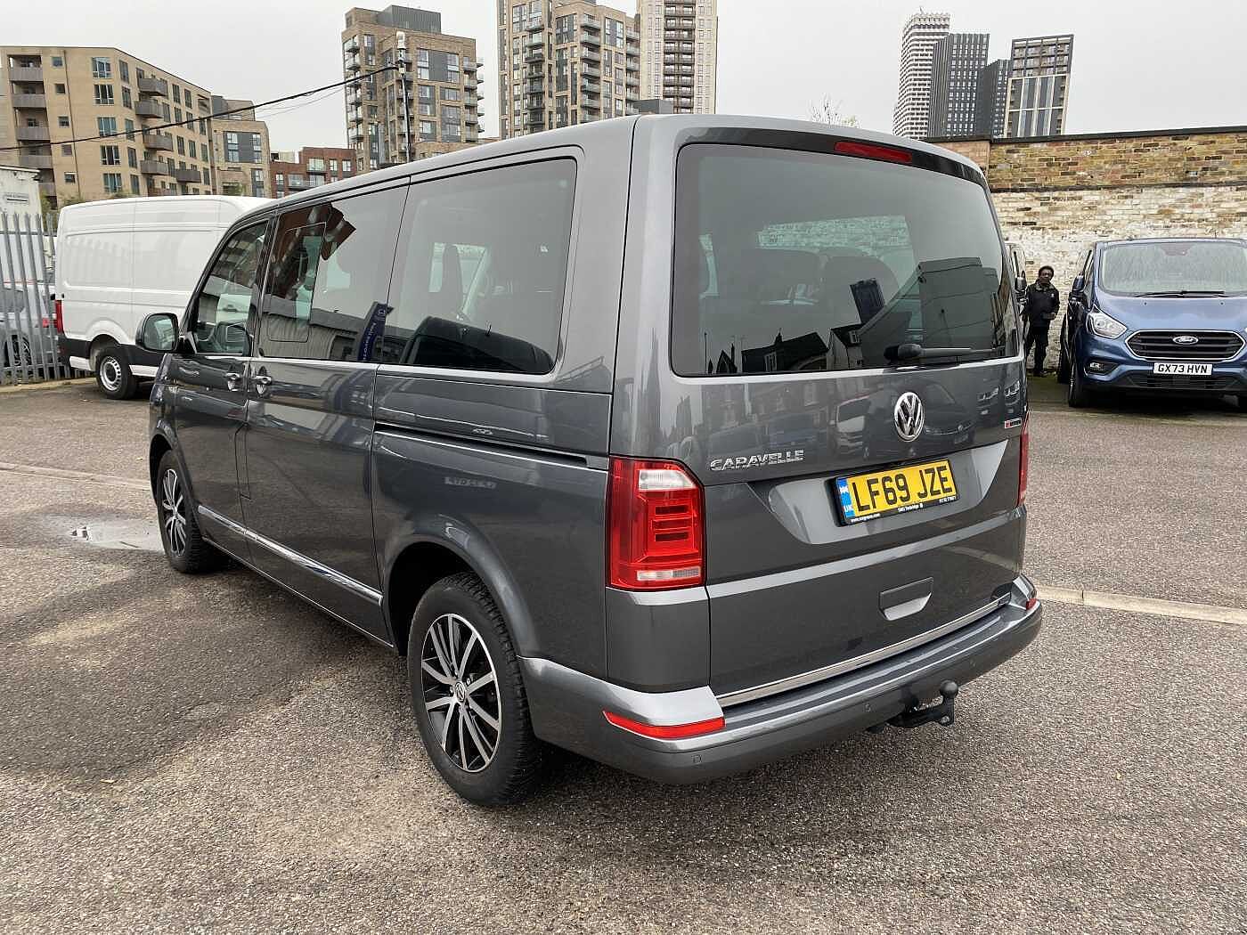 Volkswagen Caravelle Exec 2.0BiTDI 199 Eu6 SWB 4MOTION 7sDSG