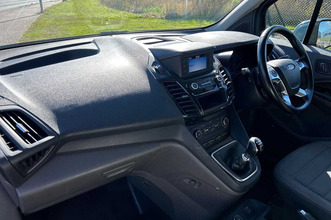 Ford Transit Connect 1.5 EcoBlue 120PSL1 200 LTD PVan