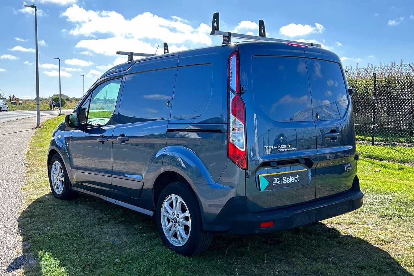 Ford Transit Connect 1.5 EcoBlue 120PSL1 200 LTD PVan
