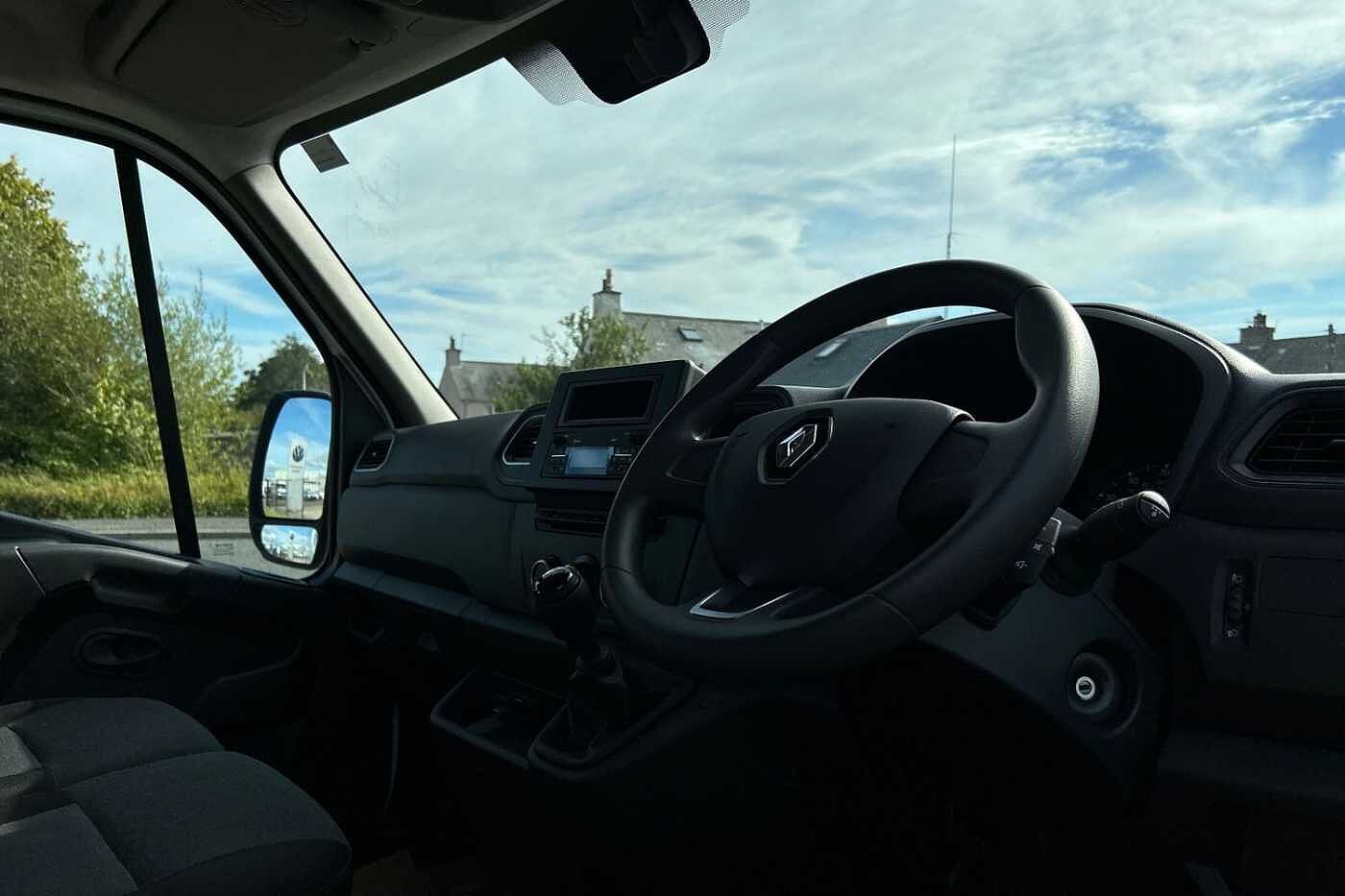 Renault Master M/Roof P/Van 2.3dCi MM35 135 (Eu6d) Business +