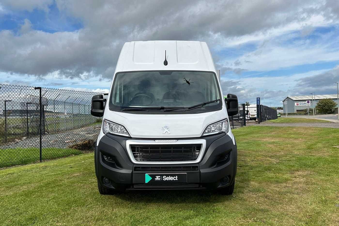 Peugeot Boxer 435 L4 Diesel 2.2 BlueHDi H3 Professional Premium+ Van 140ps