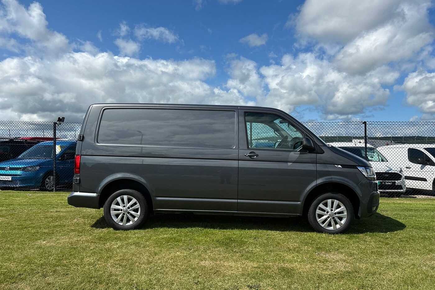 Volkswagen Transporter 2.0TDI 150ps T28 Highline BMT SWB PV D