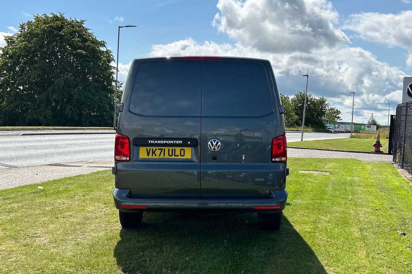 Volkswagen Transporter 2.0TDI 150ps T28 Highline BMT SWB PV D