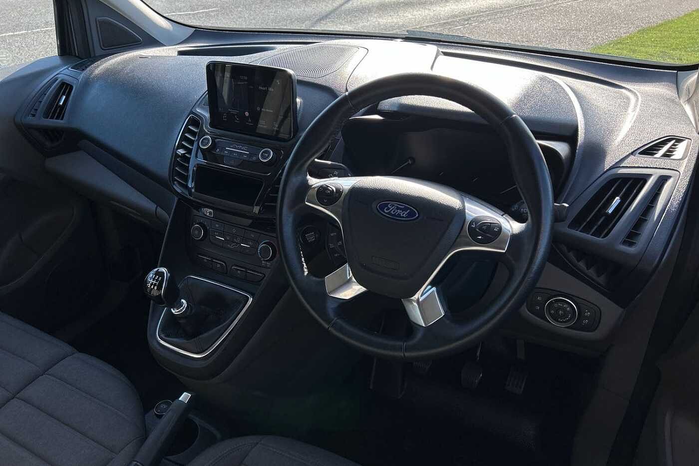 Ford Transit Connect 1.5 EcoBlue 120PSL1 200 LTD PVan