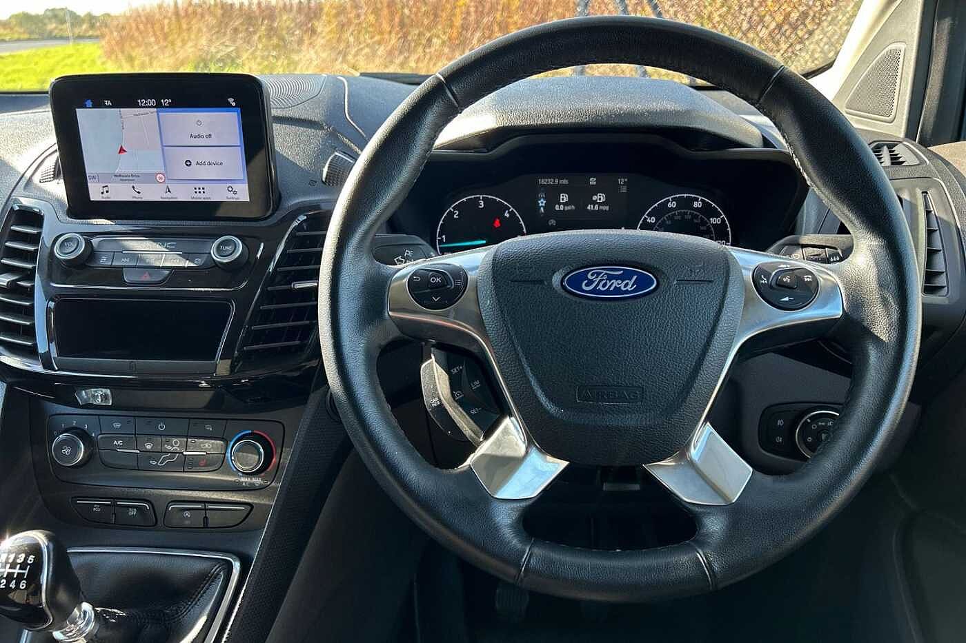 Ford Transit Connect 1.5 EcoBlue 120PSL1 200 LTD PVan