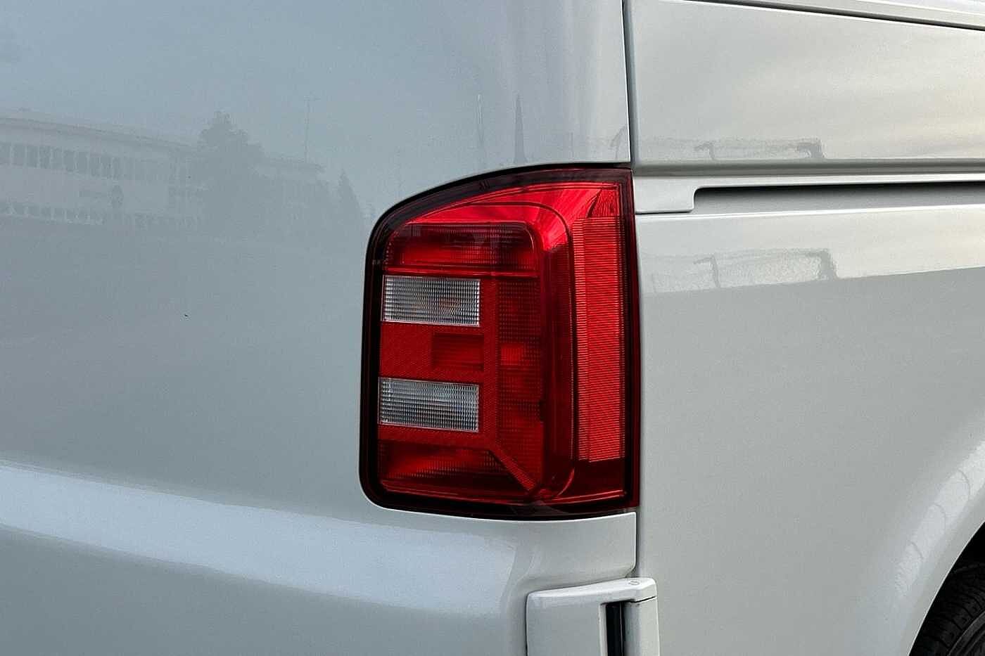 Volkswagen Transporter PV 2.0TDI (102PS) T28 Highline BMT SWB