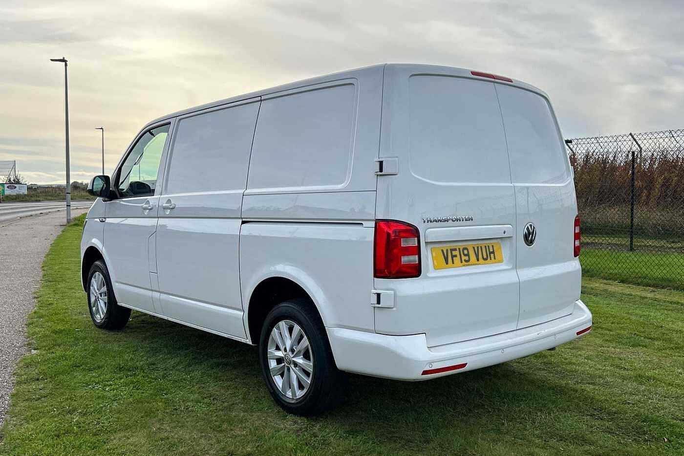 Volkswagen Transporter PV 2.0TDI (102PS) T28 Highline BMT SWB