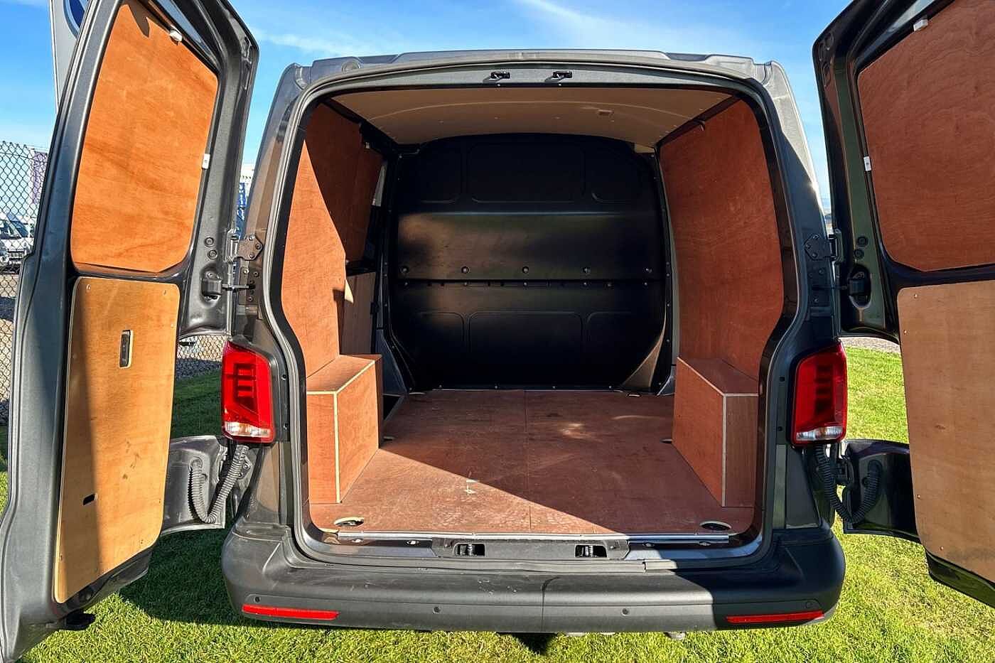 Volkswagen Transporter 2.0TDI 110ps T28 Startline BMT SWB PV