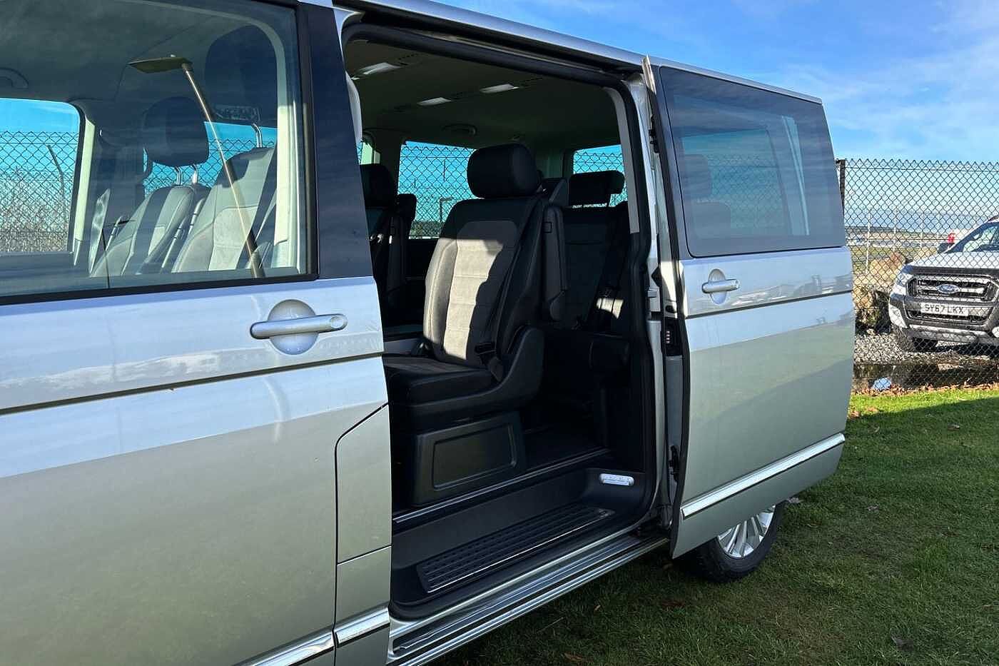 Volkswagen Caravelle 2.0TDI (204PS)(Eu6d) BMT SWB 7 seats DSG